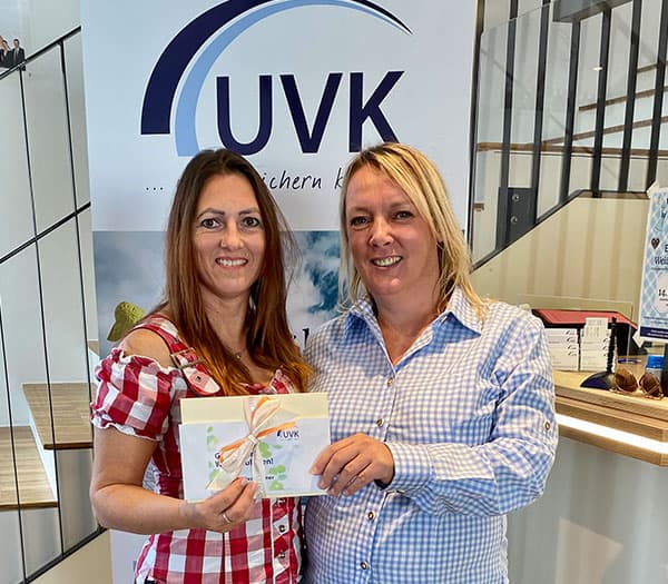 Traude Breitenbaumer gewann einen der Hauptpreise beim UVK Sommer-Gewinnspiel 2022